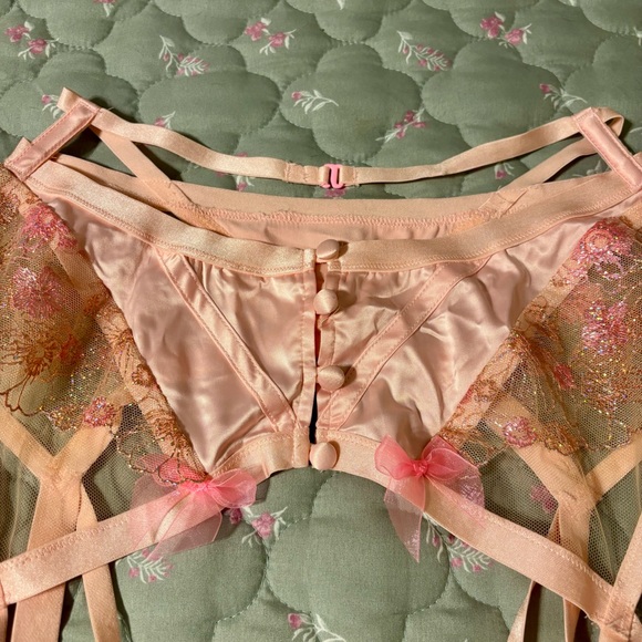 For Love and Lemons Firework Floral Garter M - Picture 5 of 5